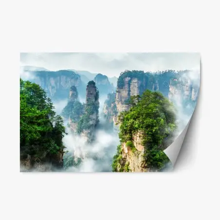 Pegatina reposicionable paisaje de picos montañosos en la niebla – Pixers®