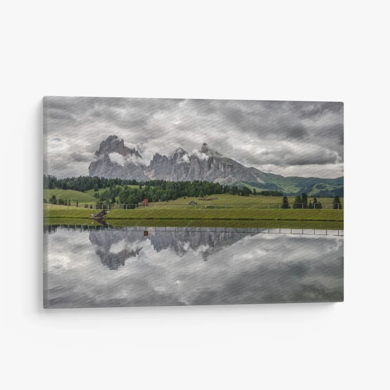 Cuadro en lienzo paisaje dramático en Alpe di Siusi, Dolomitas