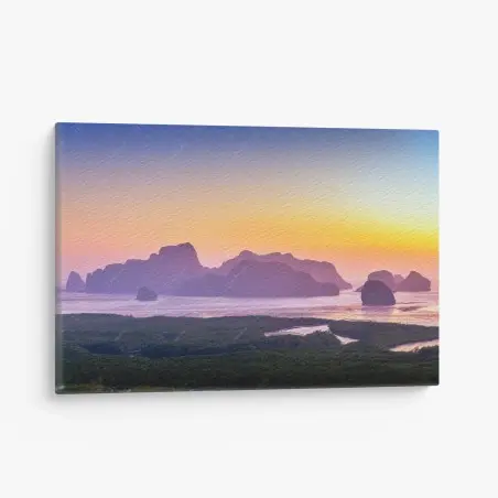Cuadro en lienzo amanecer sereno sobre la bahía Phang Nga en Samet Nangshe, Tailandia – Pixers®