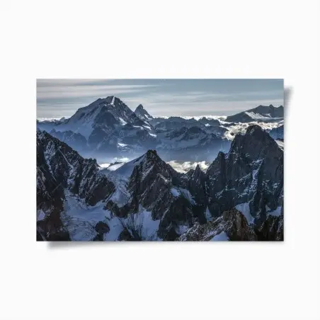 Póster cumbres nevadas entre nieblas – Pixers®