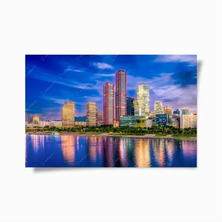 Póster horizonte urbano iluminado al atardecer – Pixers®