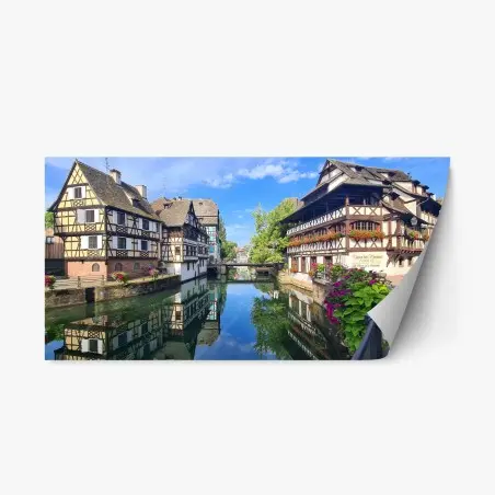 Pegatina reposicionable paisaje urbano de casas entramadas en Estrasburgo – Pixers®