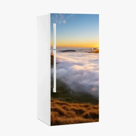 Pegatina para frigorífico amanecer sobre valle de niebla – Pixers®