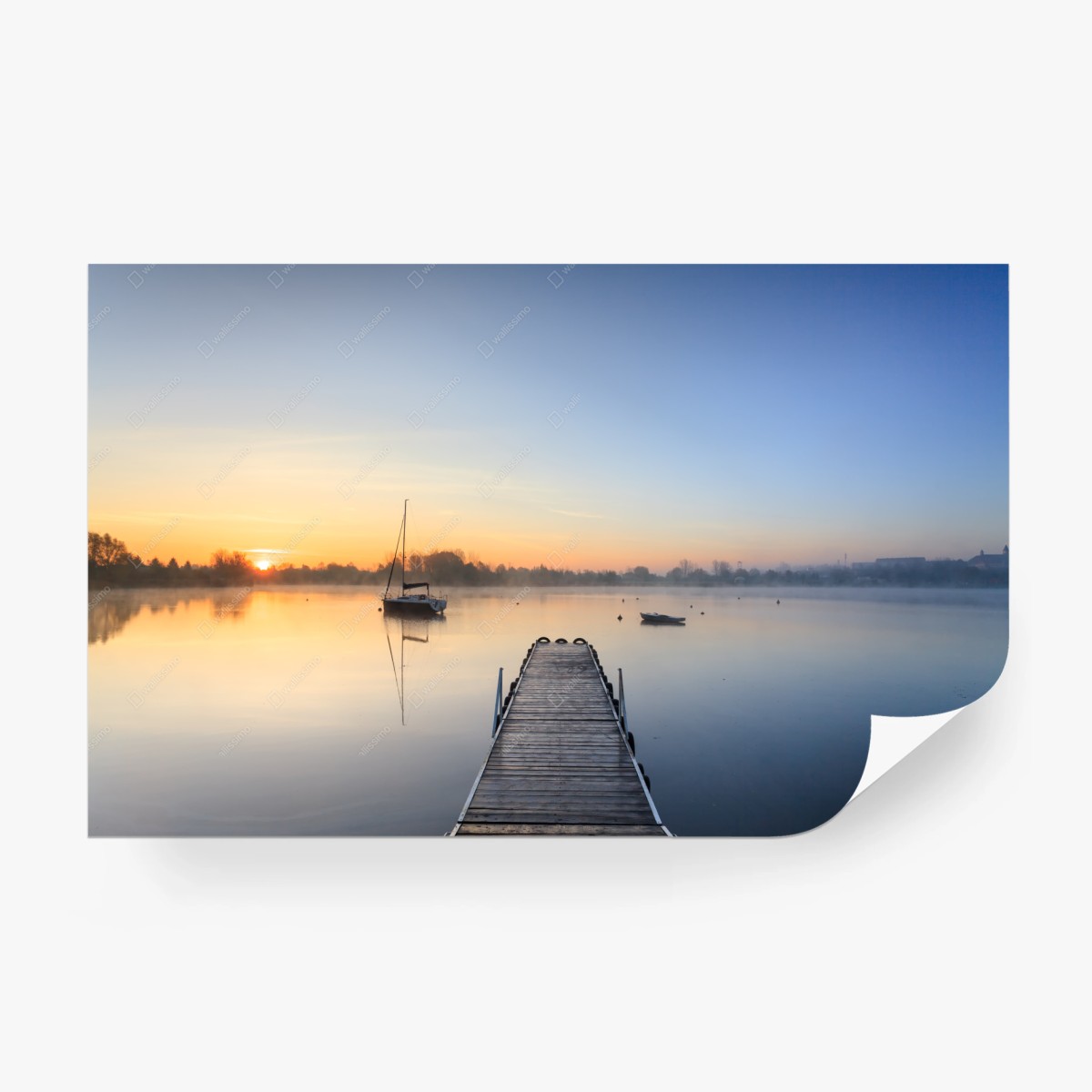 Fotomural muelle al amanecer sobre lago sereno – Pixers®