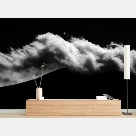 Fotomural nubes dramáticas sobre silueta montañosa – Pixers®