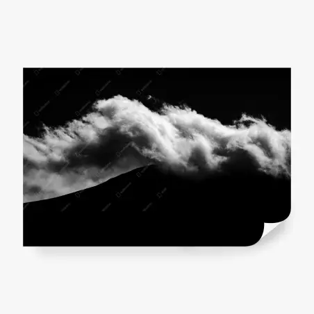 Fotomural nubes dramáticas sobre silueta montañosa – Pixers®
