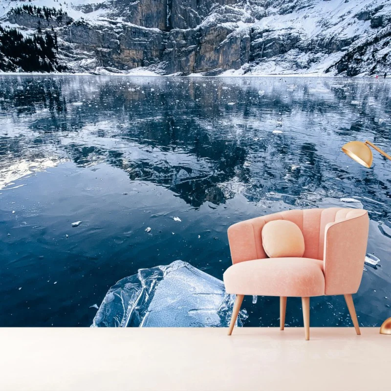 Fotomural cristal de hielo en Oeschinensee con reflejos de Blümlisalp