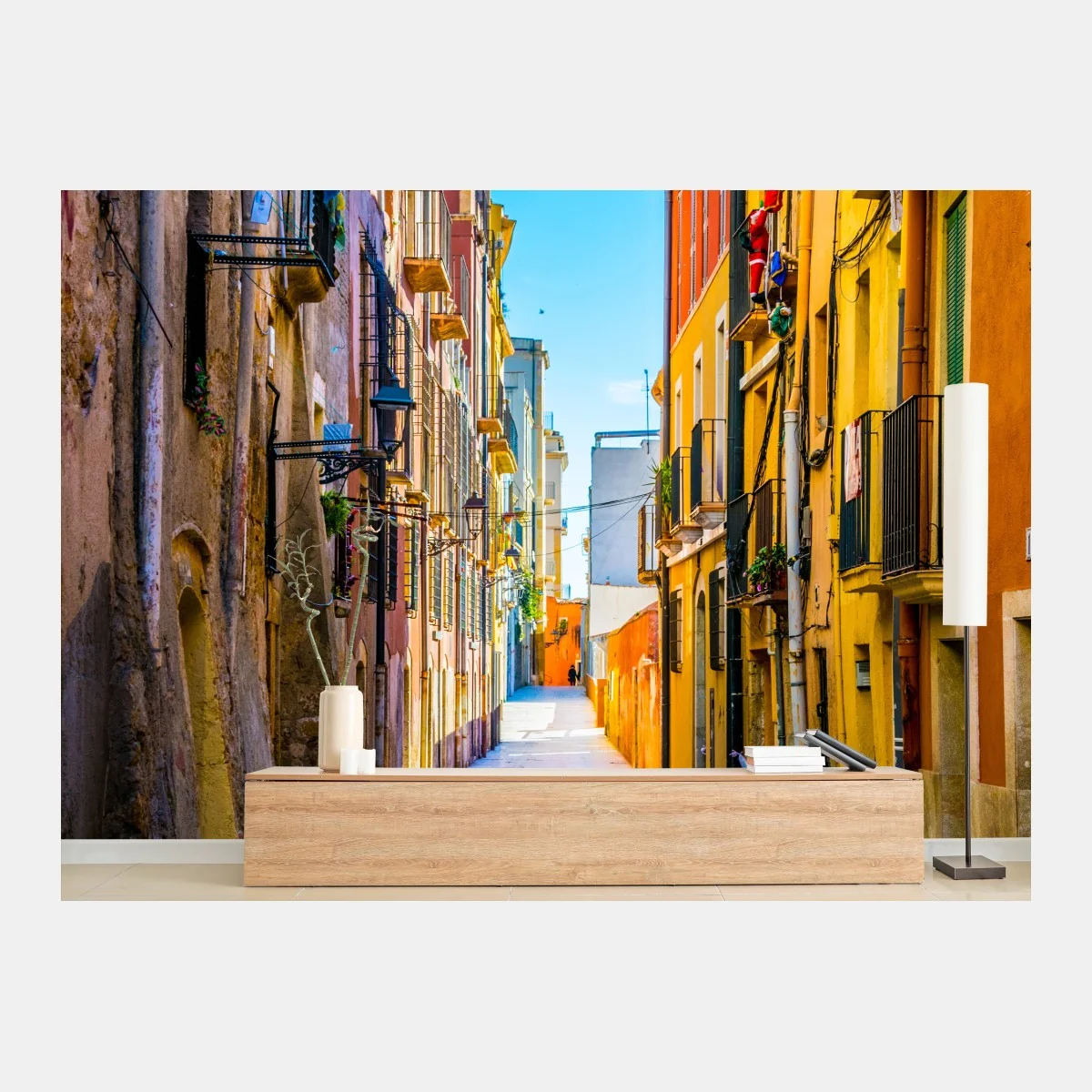 Fotomural calle colorida en casco antiguo mediterráneo – Pixers® Fotomural calle colorida en casco antiguo mediterráneo – Pixers®