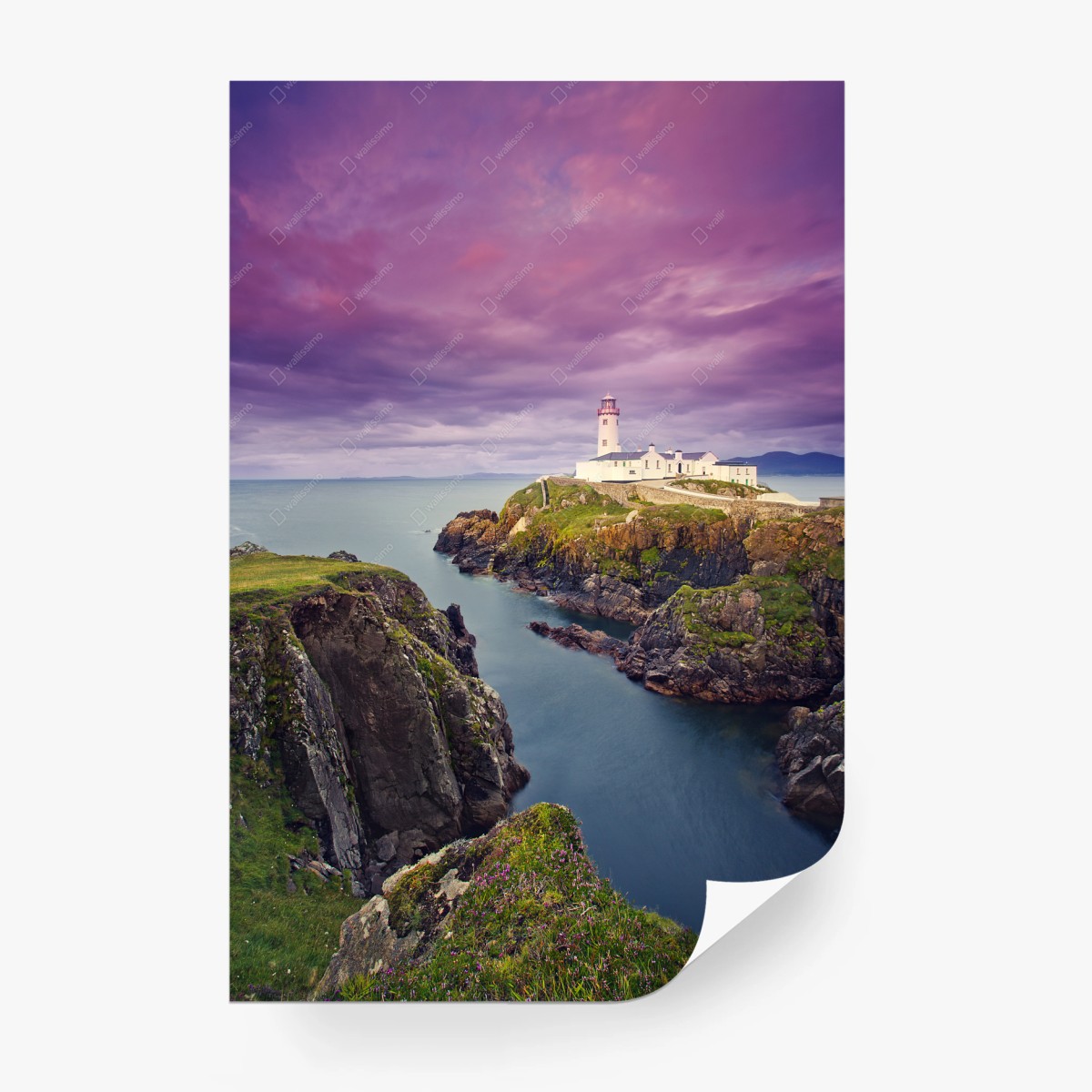 Fotomural faro solitario al atardecer – Pixers®