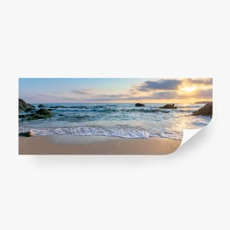 Fotomural amanecer sereno en la playa rocosa – Pixers®