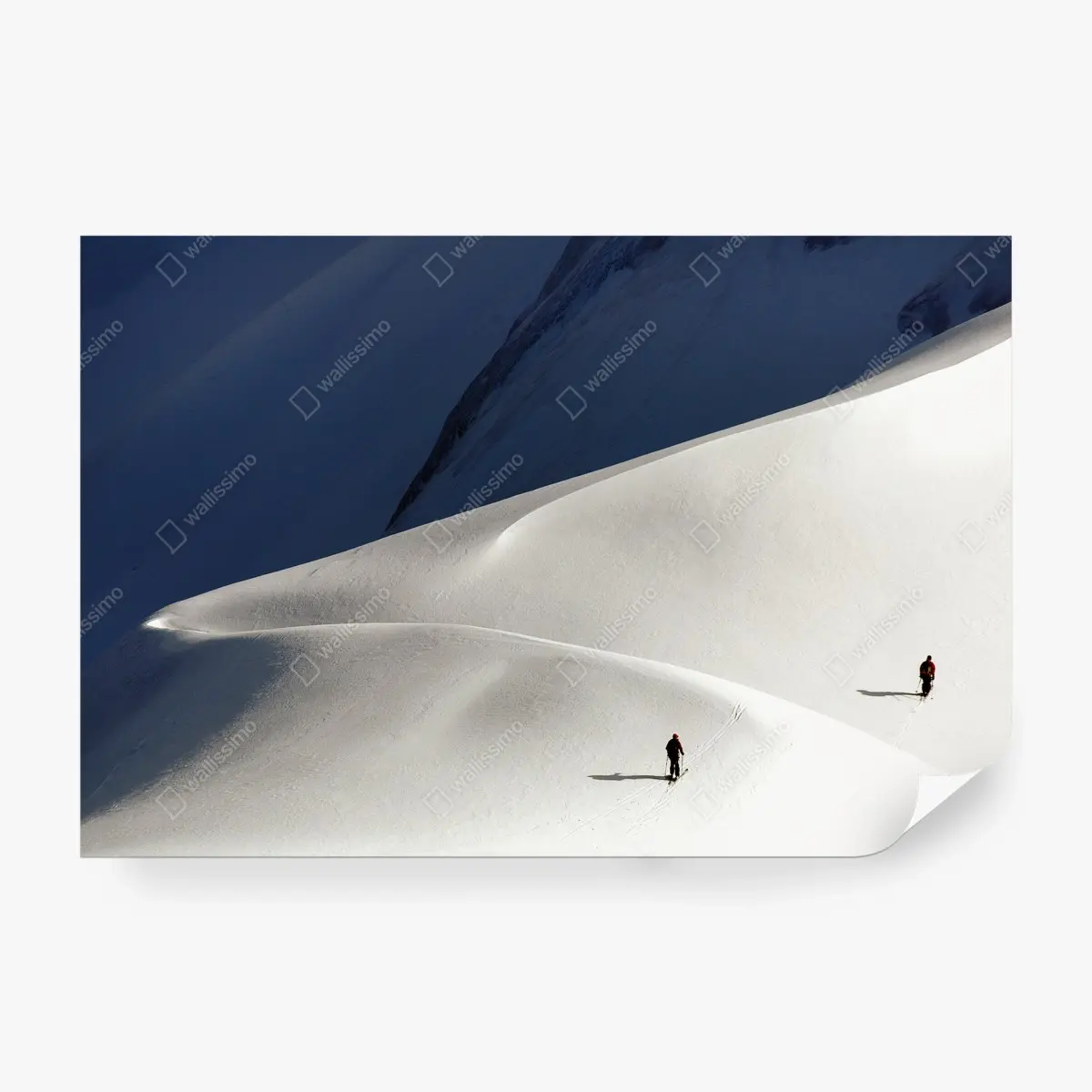 Fotomural travesía solitaria sobre dunas de nieve – Pixers®