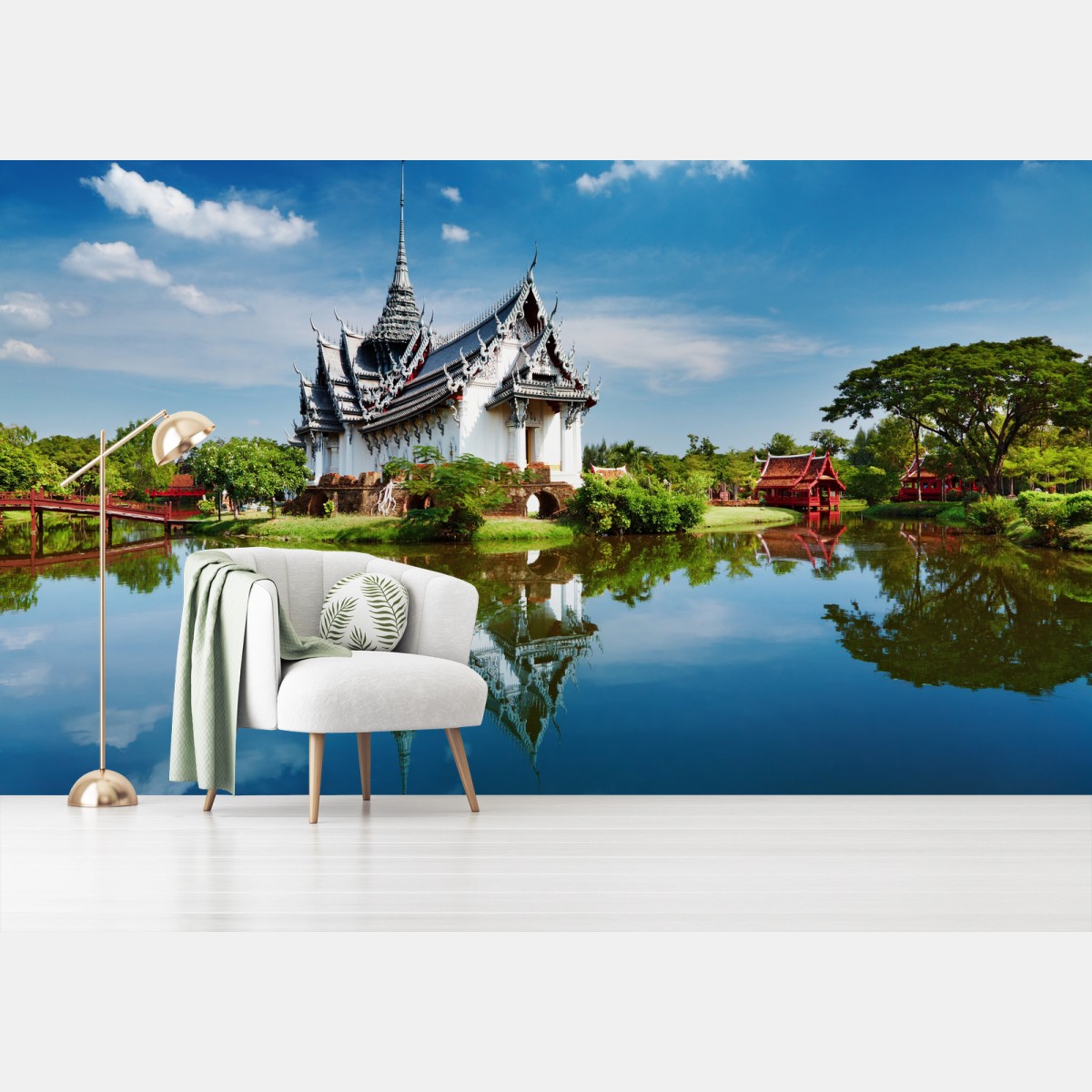 Fotomural palacio Sanphet Prasat reflejado en el lago de Bangkok – Pixers®