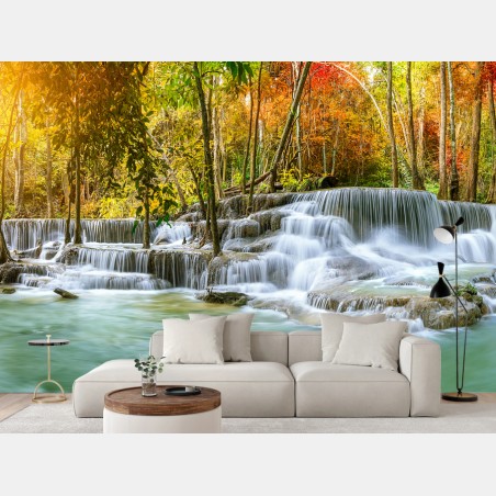 Fotomural cascada majestuosa en bosque otoñal – Pixers®