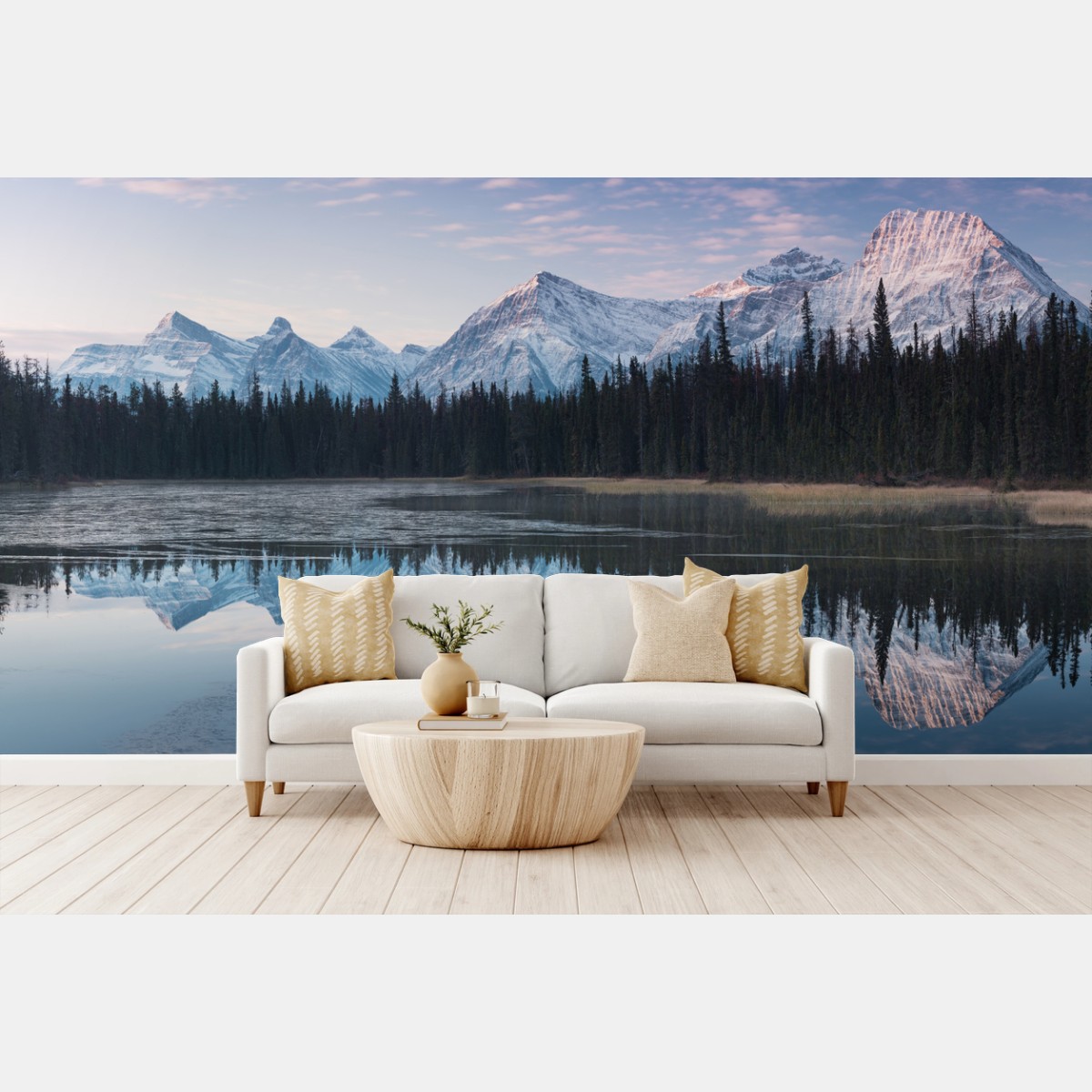 Fotomural paisaje montañoso al amanecer con reflejo en lago – Pixers®