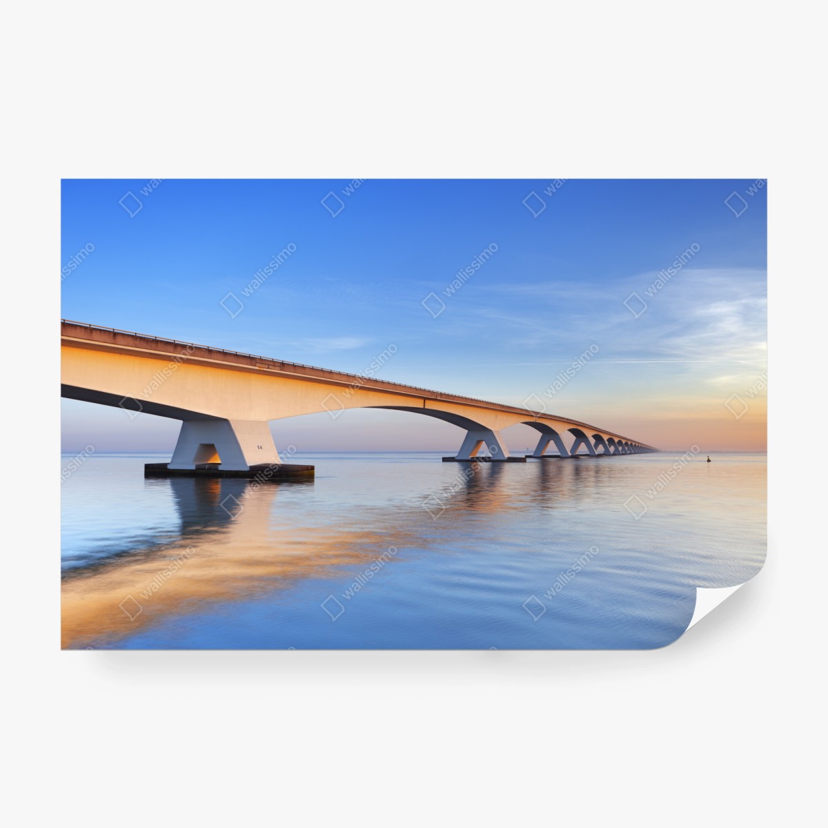 Fotomural amanecer en Zeelandbrug: puente infinito – Pixers®
