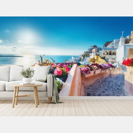 Fotomural vista mediterránea con flores y casas blancas – Pixers®