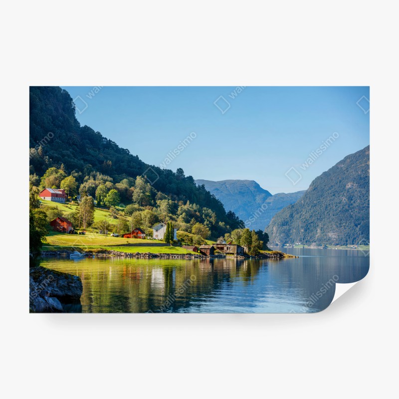 Fotomural FIORDO LAGO MONTAÑAS PUEBLO PAISAJE PARA SALÓN
