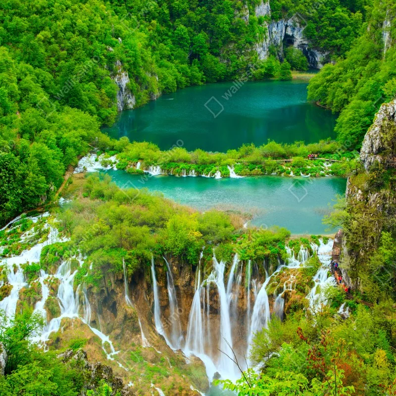 Pegatina para ventana lagos esmeralda y cascadas en bosque exuberante – Pixers® Pegatina para ventana lagos esmeralda y cascadas en bosque exuberante – Pixers®